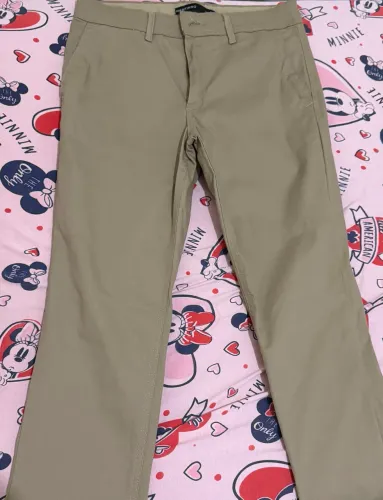 Calça bege Slim básica Marfinno