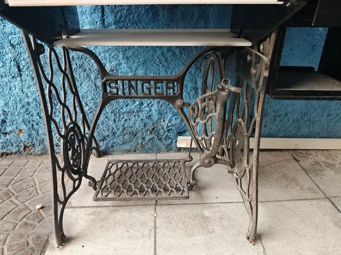 Pe máquina singer