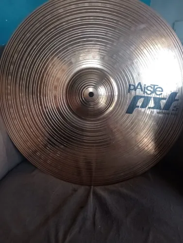 Prato Paiste pst5 Medium Ride de 20"