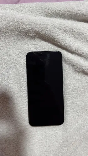 Vende-se IPhone 15 Pro Max, 256gb, cor Preto, sem marcas de uso.