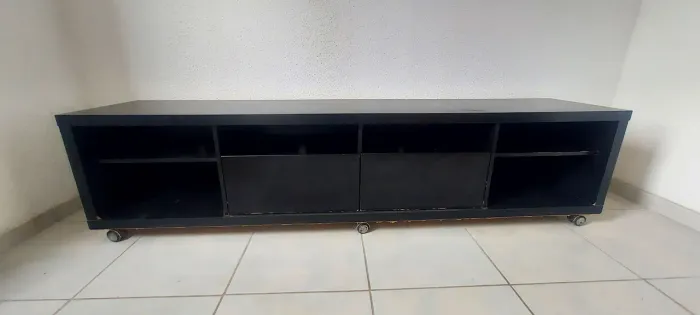 Rack Preto R$ 250,00