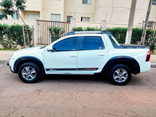 Renault Duster Oroch Dyna. 2.0 Hi-flex 16V Mec. 2016