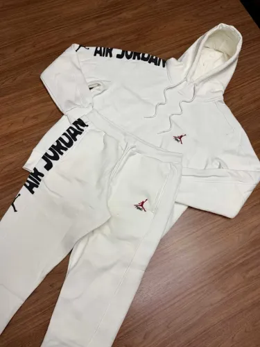 Conjunto Nike Jordan Branco