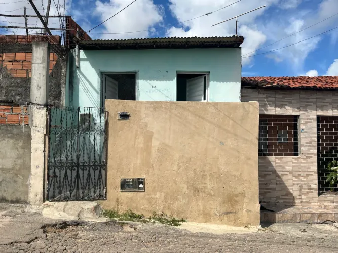 Vendo uma casa na soledade (loteamento senhor do bom fim)
