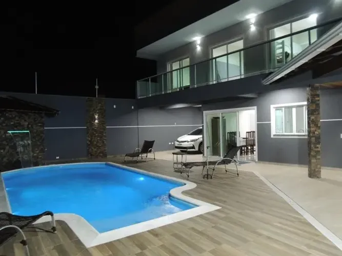 SOBRADO ALTO PADRAO COM PISCINA NO LITORAL