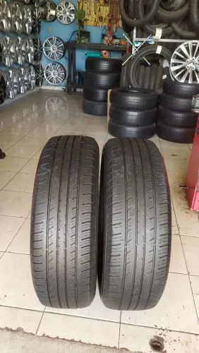 Pá de pneus 225 65 17 usados