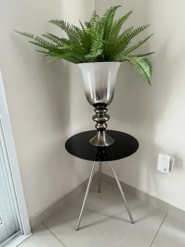 Vaso com samabaia artificial