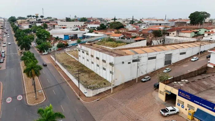 Galpão à Venda em Centro, São José do Rio Pardo - SP
