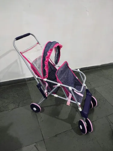 Carrinho de boneca duplo