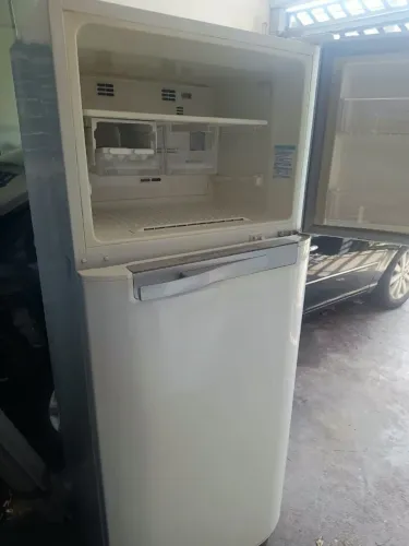 Vende-Se geladeira 490 lts