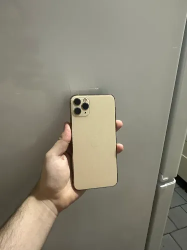 iPhone 11 Pro Max 64 gbs Gold