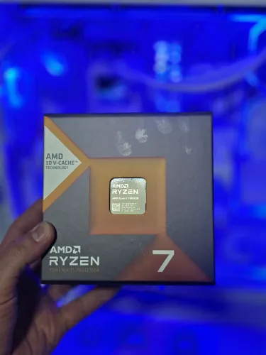 Processador AMD Ryzen 7 7800X3D na caixa analiso propostas 
