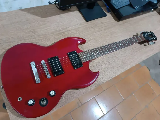Guitarra Epyphone - Special SG MODEL