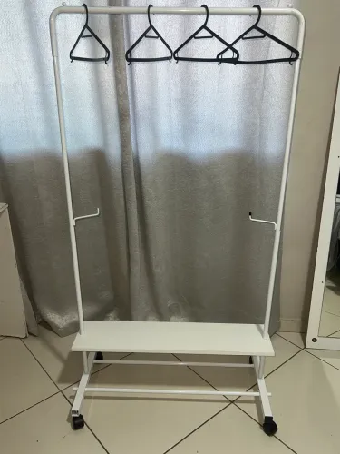 Araras para roupas portátil 