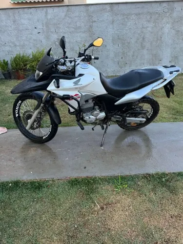 XRE 300/ BRANCA, CONSERVADA