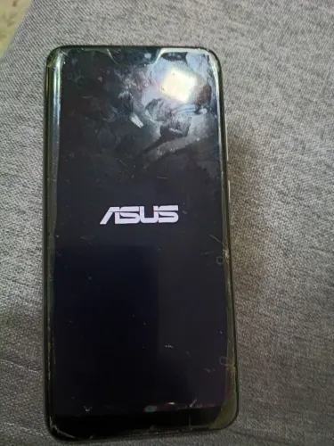 Asus Zenfone 3 leia o anúncio