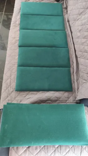 Cabeceira em placas moduladas