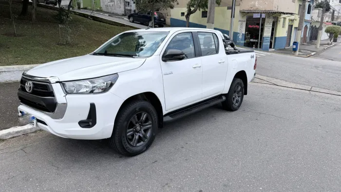 Toyota Hilux CD SR 4X4 2.8 TDI Diesel Aut. 2024
