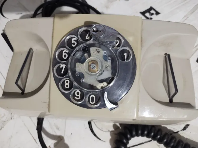 Telefone
