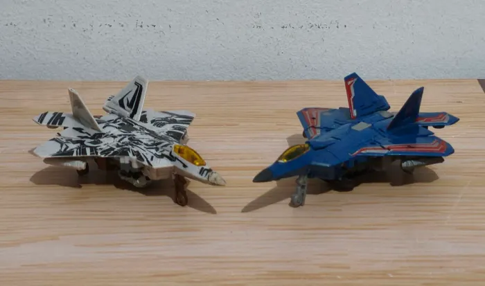 Transformers o lado escuro da lua decepticons Starscream e thundercracker deluxe class