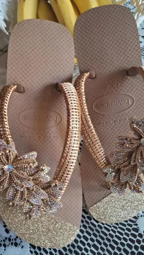 Havaianas com perolas