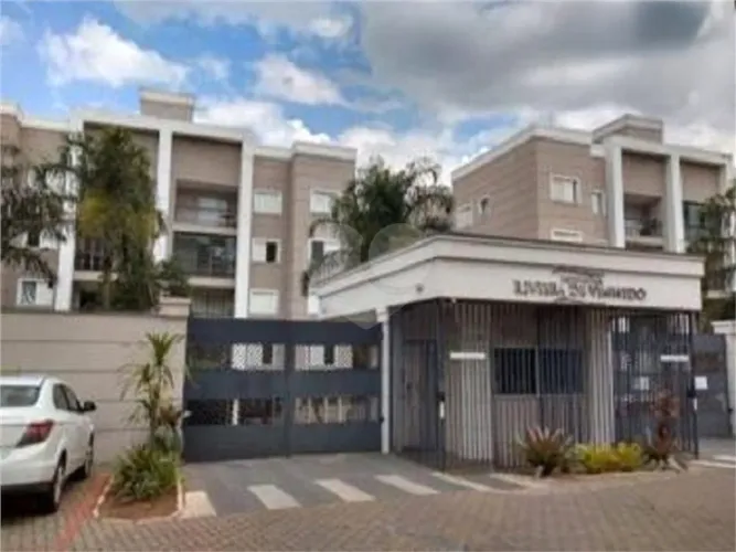 Apartamento à venda com 3 quartos, sendo 1 suíte, no condomínio Riviera de Vinhedo, Vinhed