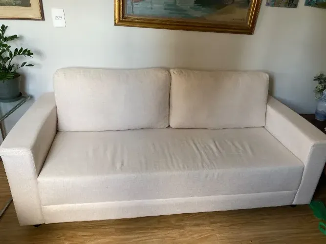 Sofá de 3 lugares. Lindo 