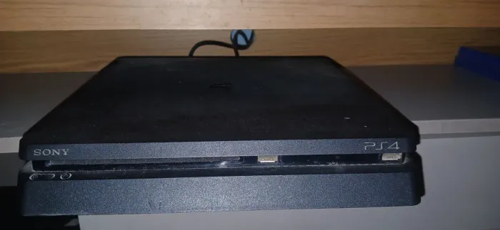 Ps4 slim