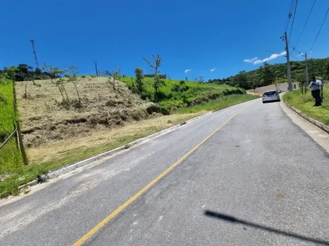 Lote de 816 m² no bairro Ibituruna em Ibirité MG mais informações no: 31 99745.4597