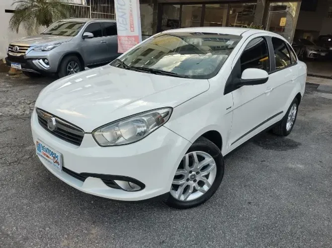 Fiat Grand Siena Essence Dual. 1.6 Flex 16V 2014