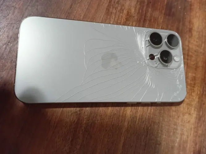 Vendo iPhone 15 Pro Max