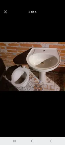 Conjunto de vaso sanitário 