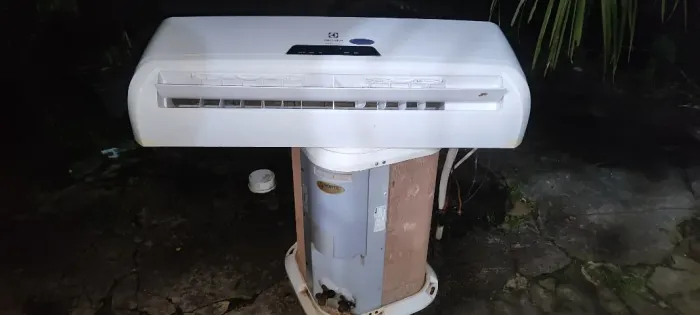Ar Condicionado Electrolux 12000 BTUs. R$850