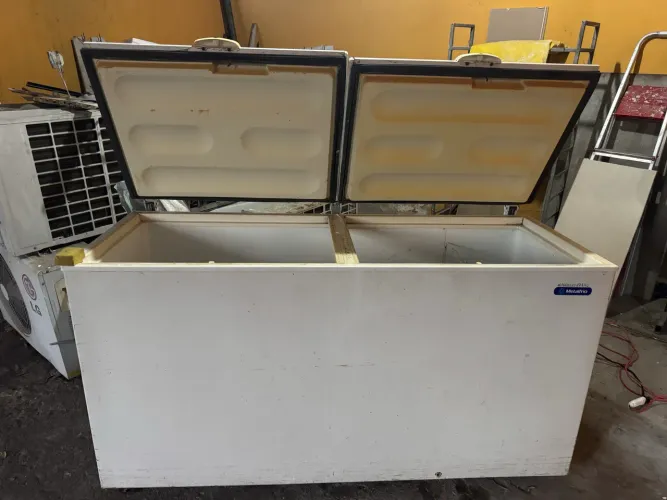 Freezer horizontal metalfrio 2 portas 546 litros