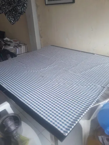 Mesa de vidro com 8 lugares