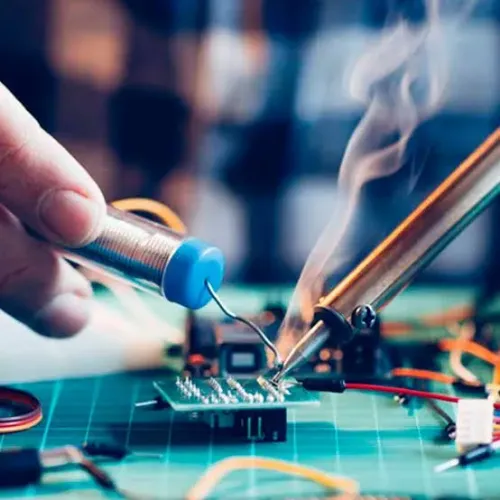 Preciso de técnico de TV, micro-ondas e etc