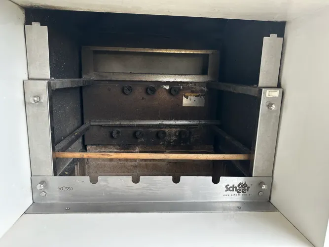 Churrasqueira Gourmet de Embutir Scheer RC550 em Inox - Seminova
