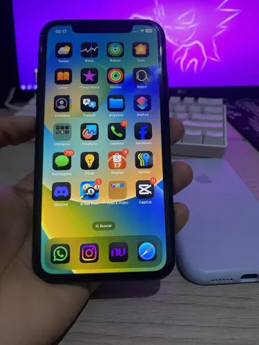 iPhone XR 64gb bateria 76%