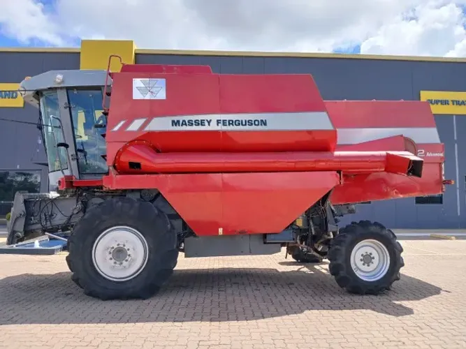 Colheitadeira Massey Ferguson 32