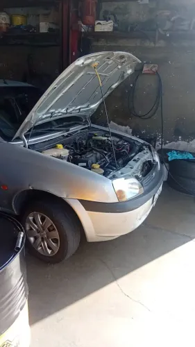Ford Fiesta GLX 1.6 8V 5P 2000