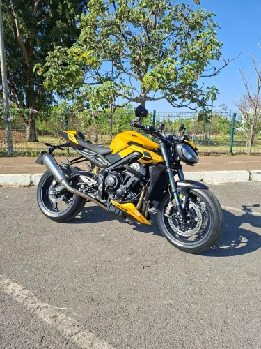 Triumph Street Triple 765rs impecável