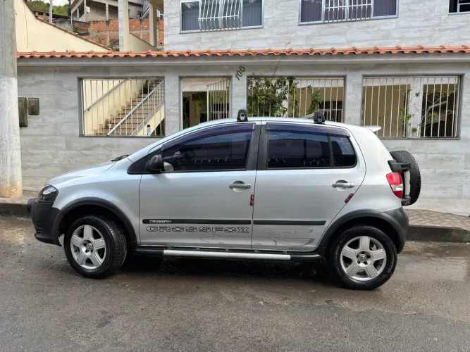 Volkswagen Crossfox 1.6 MI Total Flex 8V 5P 2009