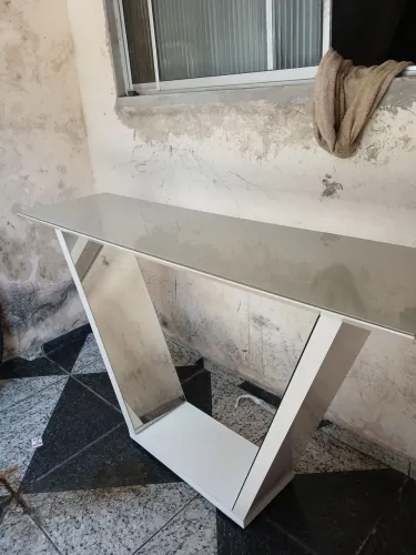 Rack com tampa de vidro e espelhado