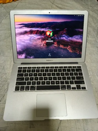 MacBook Air 13" Early 2014