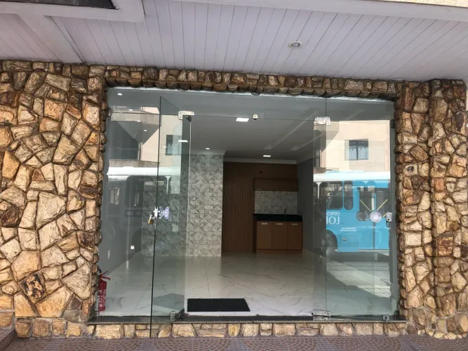 Ótima loja comercial - Av Praiana