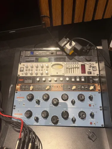 Avalon 747