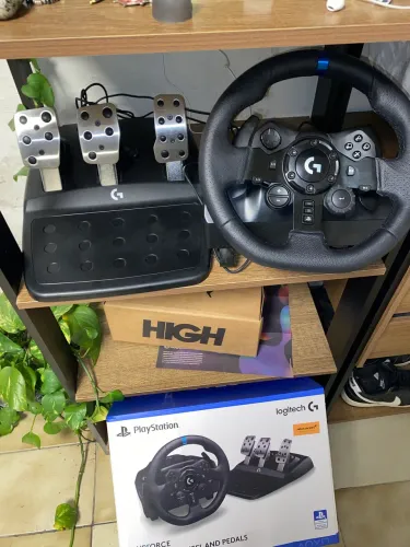 Volante Logitech G923 - ps4/ps5/pc