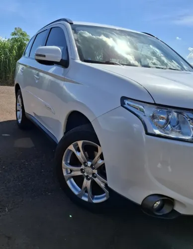 Mitsubishi Outlander 2.0 16V 160cv Aut. 2015