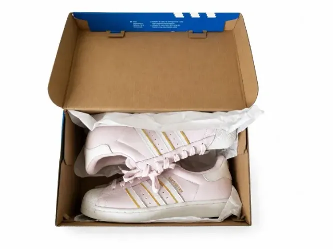 TÊNIS ADIDAS SUPERSTAR FEMININO NOVO - Nº39