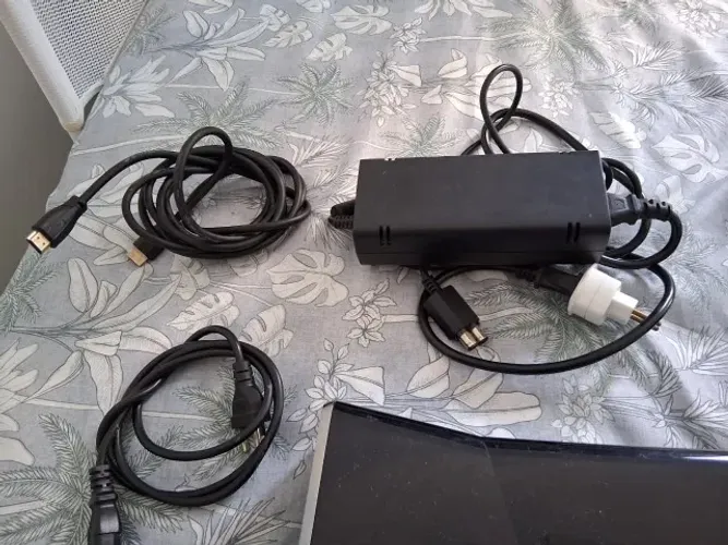 Video Game XBOX 360 + Kinect + (2 Controles) + 10 Jogos